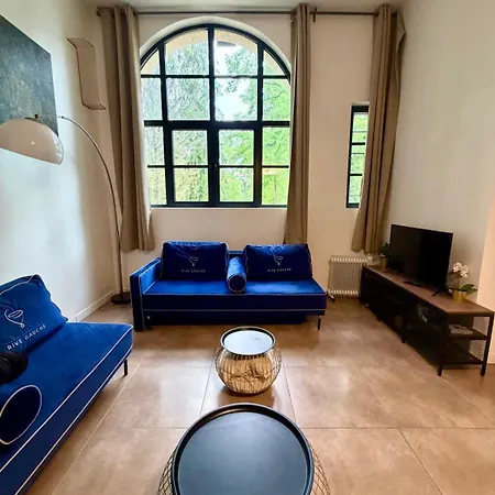 Josefs Cozy Nest Mezzanine Free Parking Sleeps 6 *